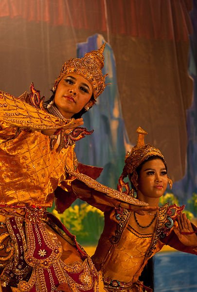 Dança birmana